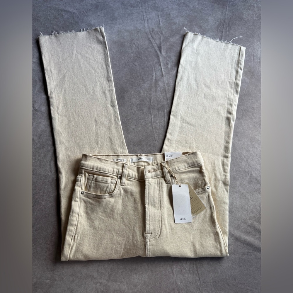 Mango Women's Cropped Jeans in Cream